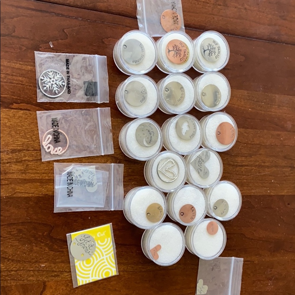 Origami owl plates and window plates